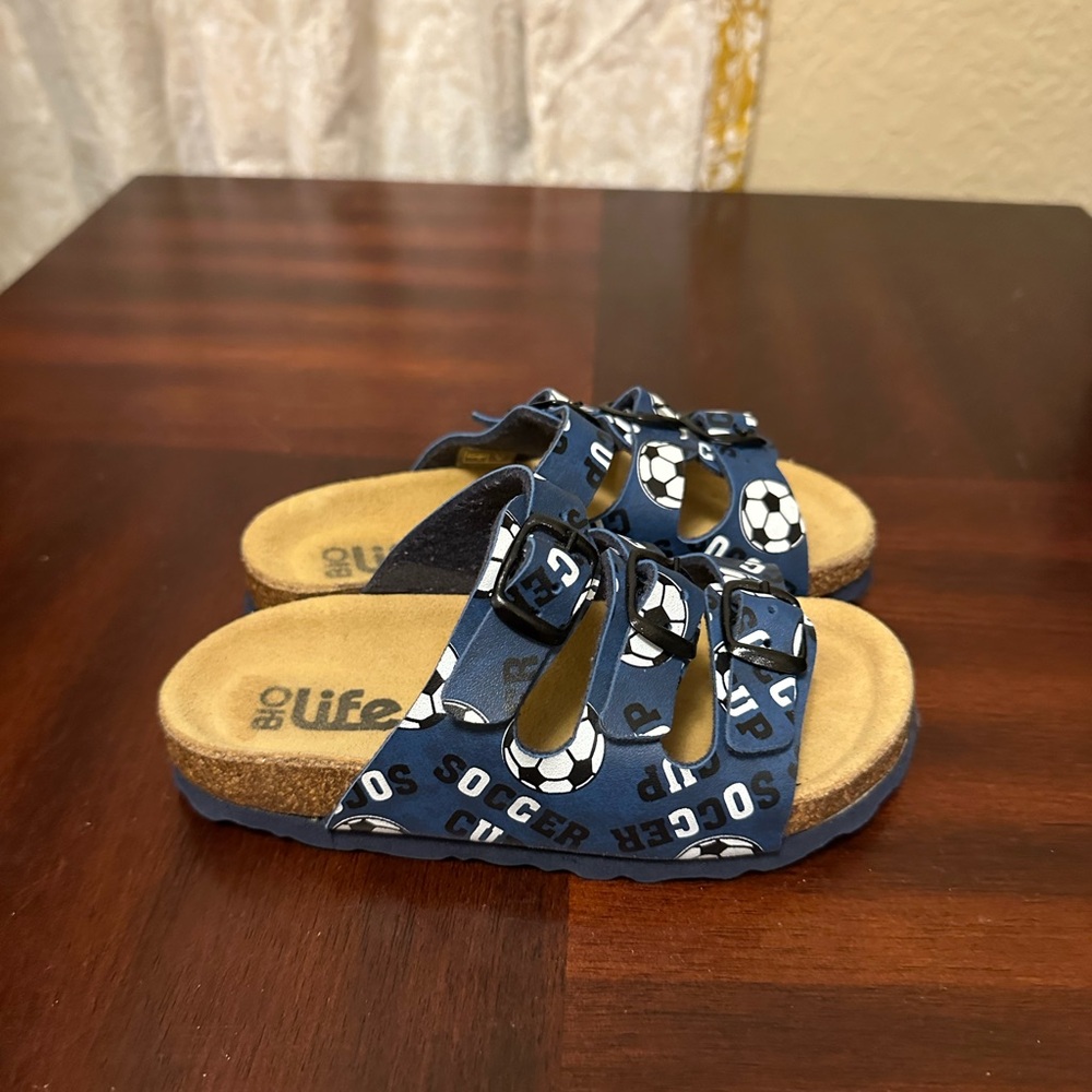Bio life Blue Soccer Kids faux leather Sandals Size 27(10-10.5kids)